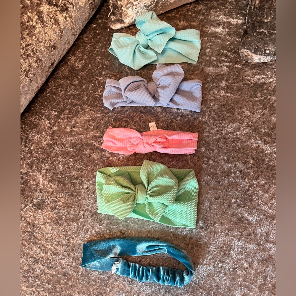 5 Assorted girls baby/ toddler headbands